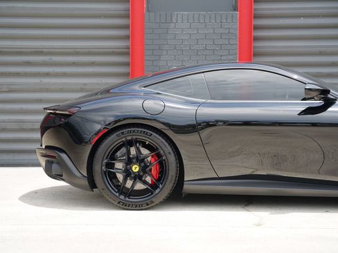 Used 2023 Ferrari Roma RWD image 6