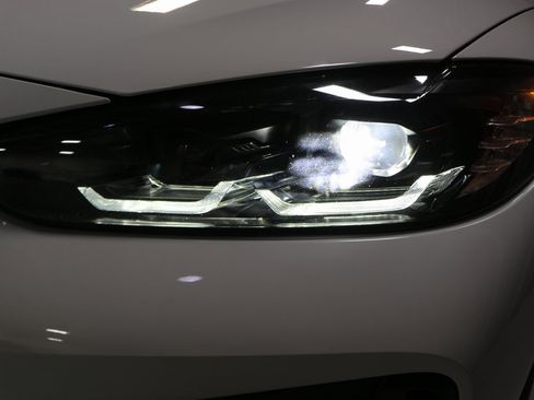 Certified 2024 BMW 440i xDrive Convertible w/ Premium Package image 11