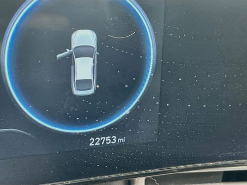 Used 2023 Hyundai Elantra SEL w/ Convenience Package FWD image 12