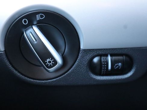 Used 2013 Volkswagen Jetta SE image 28