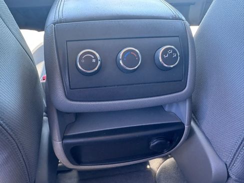 Used 2013 Chevrolet Traverse LS FWD image 20