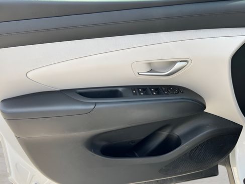 Certified 2025 Hyundai Tucson SEL AWD/4WD image 13