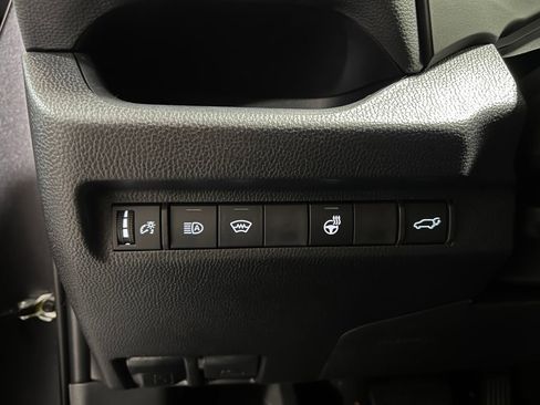 Certified 2025 Toyota RAV4 XLE image 40