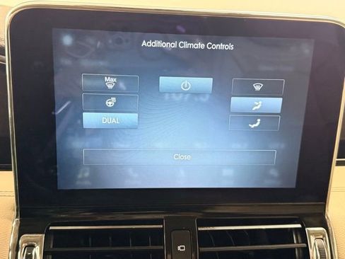 Used 2019 Lincoln Navigator L Reserve image 28