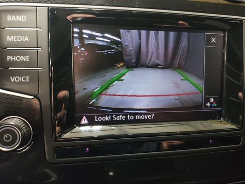 Used 2015 Volkswagen GTI Autobahn image 31