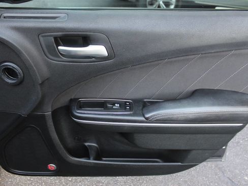 Used 2018 Dodge Charger R/T Scat Pack w/ Dynamics Package image 13