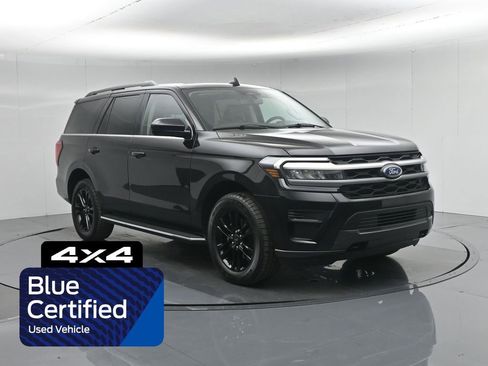 Used 2023 Ford Expedition XLT image 1