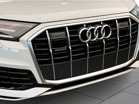 Used 2023 Audi Q7 2.0T Premium Plus w/ Premium Plus Package AWD/4WD image 32