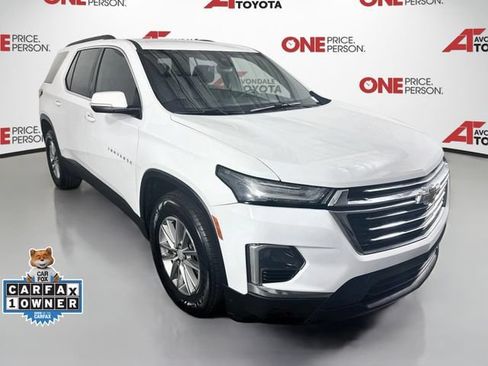 Used 2023 Chevrolet Traverse LT FWD image 1