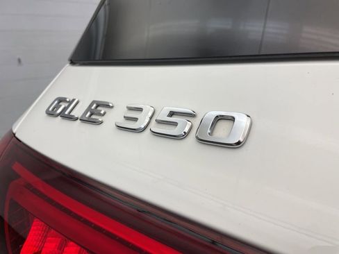 Used 2022 Mercedes-Benz GLE 350 4MATIC image 9