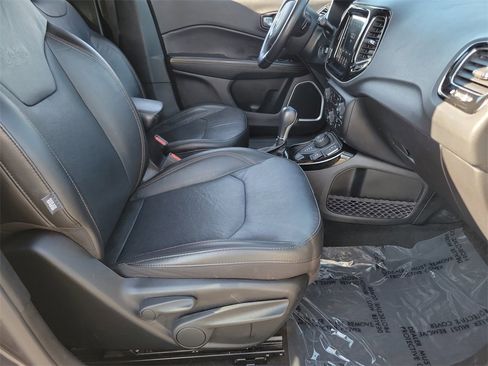 Used 2021 Jeep Compass Limited image 19
