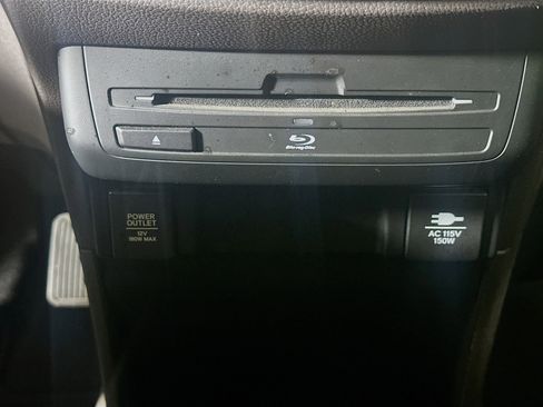 Used 2019 Honda Odyssey Elite image 23