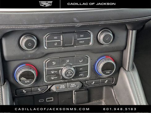 Used 2022 Chevrolet Tahoe LT w/ Luxury Package image 19