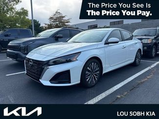 Used 2024 Nissan Altima 2.5 SV w/ SV Premium Package FWD video 1