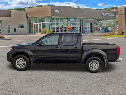 Used 2017 Nissan Frontier SV image 6