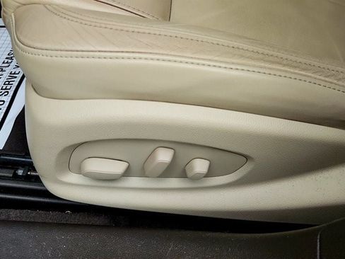 Used 2015 Buick LaCrosse Leather FWD image 12