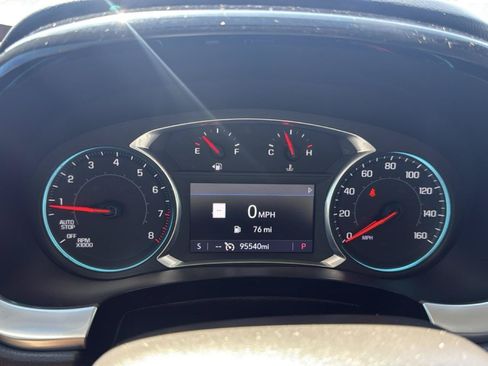 Used 2020 Chevrolet Traverse RS FWD image 20