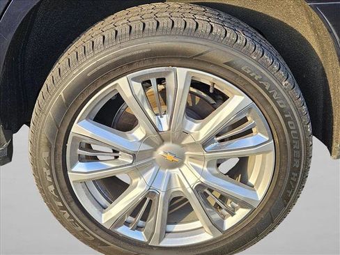 Used 2023 Chevrolet Tahoe High Country RWD image 5