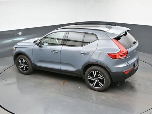 Used 2023 Volvo XC40 B5 Plus w/ Protection Package Premier AWD/4WD image 46
