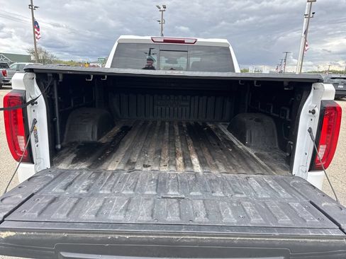 Used 2024 GMC Sierra 1500 SLT w/ SLT Premium Package AWD/4WD image 19
