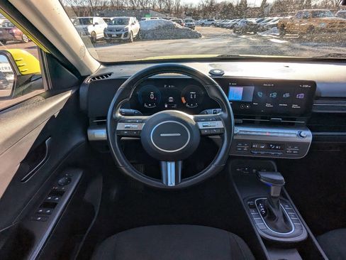 Used 2024 Hyundai Kona SEL image 16