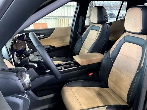 New 2026 Chevrolet Equinox ACTIV w/ Convenience Package III AWD/4WD image 9
