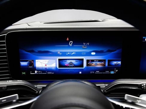 Used 2025 Mercedes-Benz Maybach GLS 600 4MATIC image 55
