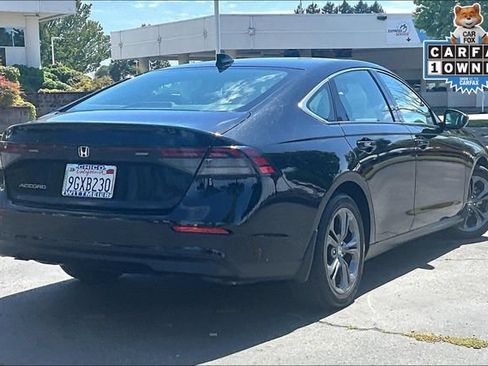 Used 2023 Honda Accord EX image 12