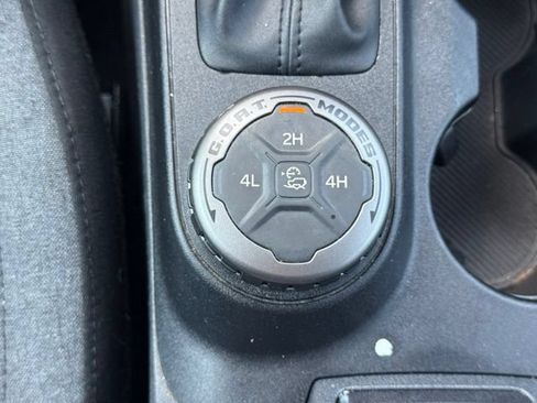 Used 2022 Ford Bronco 4-Door AWD/4WD image 25