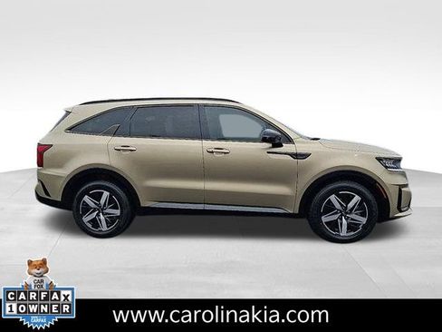 Used 2021 Kia Sorento S image 7