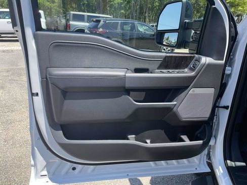New 2026 Ford F250 Lariat w/ Black Appearance Package AWD/4WD image 15