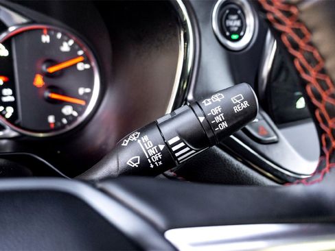 Used 2025 Chevrolet Blazer RS image 19