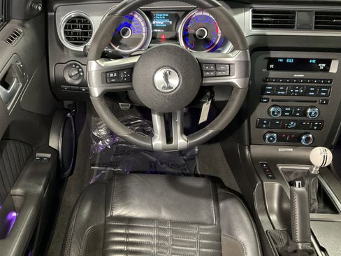 Used 2013 Ford Mustang Shelby GT500 image 25