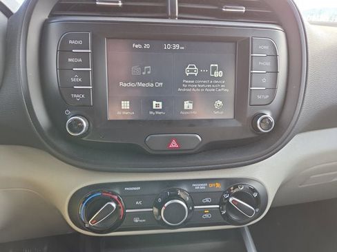 Used 2021 Kia Soul LX image 17