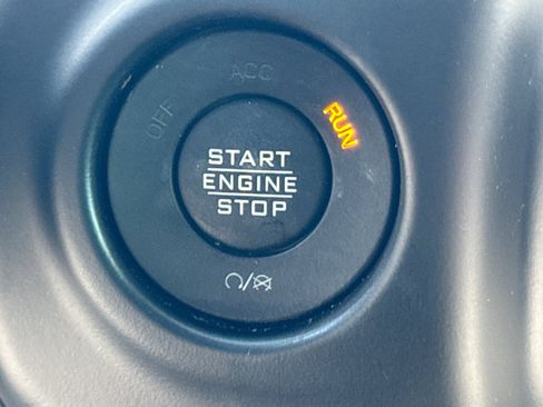 Used 2022 Jeep Wrangler Unlimited Sport AWD/4WD image 26