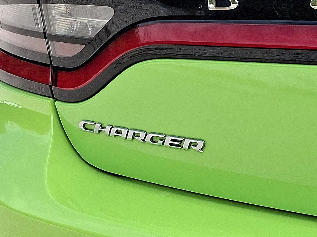 Used 2019 Dodge Charger SXT w/ Plus Group RWD image 53