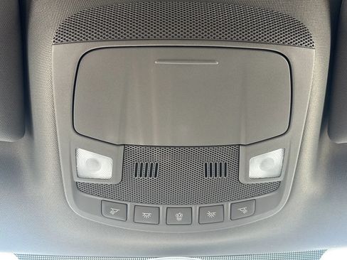 Used 2018 Ford F150 XLT AWD/4WD image 26