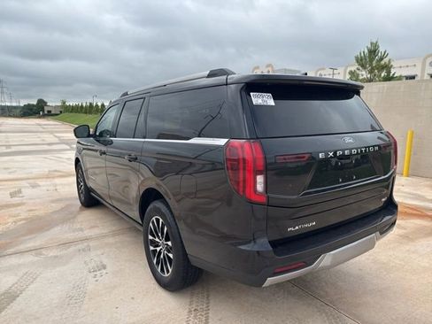Used 2025 Ford Expedition Max Platinum AWD/4WD image 6
