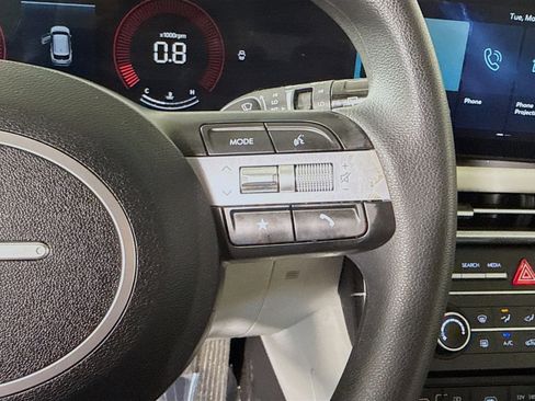 Used 2025 Hyundai Tucson SE image 15