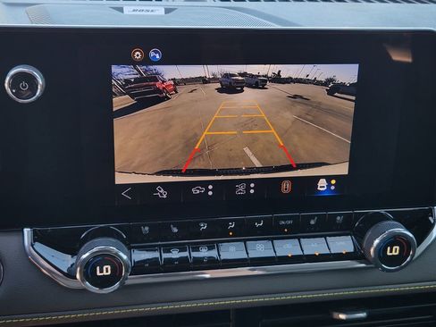 New 2026 Chevrolet Colorado ZR2 w/ Technology Package image 13