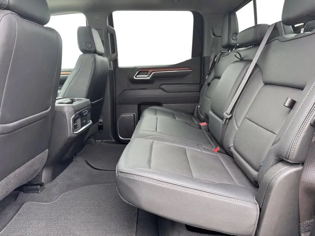 Used 2023 GMC Sierra 1500 Denali AWD/4WD image 19