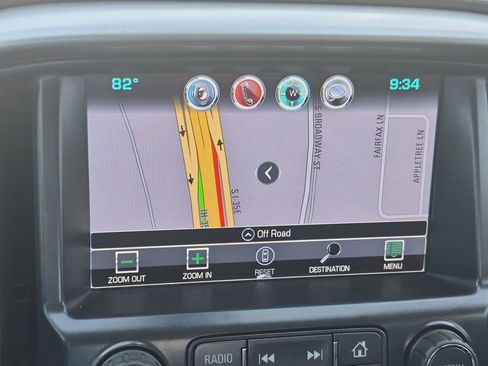 Used 2017 Chevrolet Colorado LT w/ Luxury Package, Chrome RWD image 18