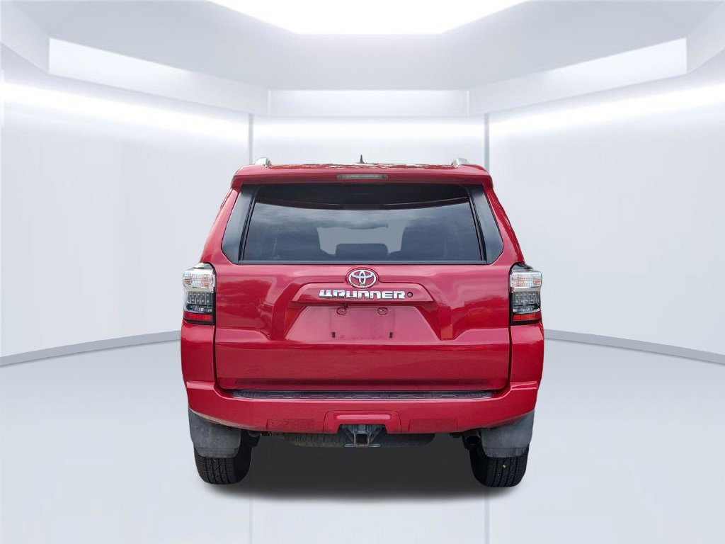 Used 2018 Toyota 4Runner SR5 Premium AWD/4WD image 5