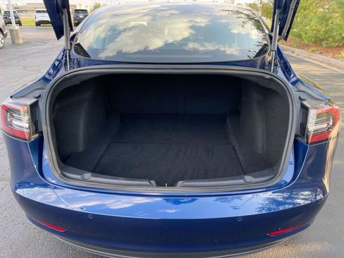 Used 2018 Tesla Model 3 Long Range image 13