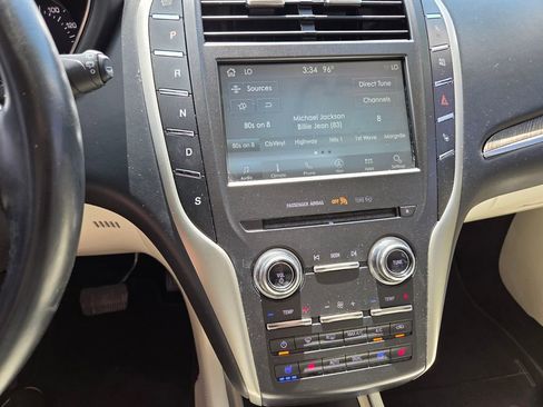 Used 2018 Lincoln MKC Black Label FWD image 23