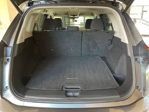 Used 2025 Nissan Rogue SV image 33