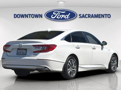 Used 2019 Honda Accord Touring image 3