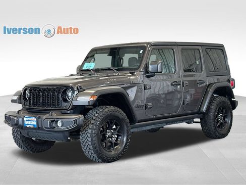 Used 2025 Jeep Wrangler Unlimited Sport AWD/4WD image 4