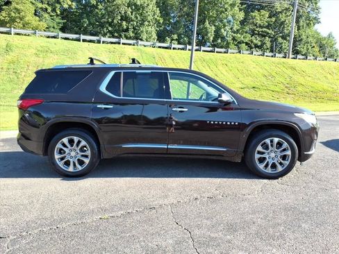 Used 2018 Chevrolet Traverse Premier w/ LPO, Floor Liner Package AWD/4WD image 2