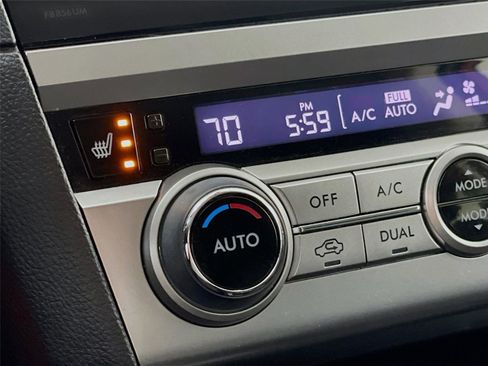 Used 2017 Subaru Outback 2.5i Premium image 22